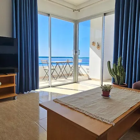 3 Islands View Apartment *